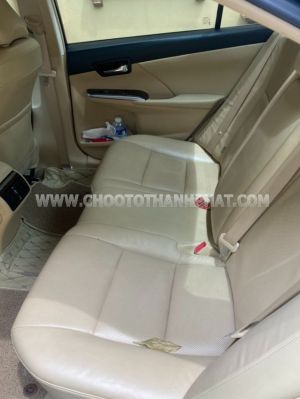 Xe Toyota Camry 2.0E 2016