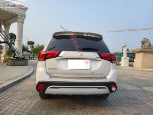 Xe Mitsubishi Outlander 2.0 CVT 2021