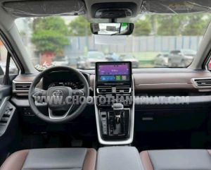 Xe Toyota Innova Cross 2.0 CVT 2024