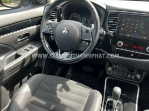 Xe Mitsubishi Outlander 2.0 CVT 2023