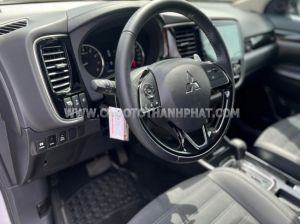 Xe Mitsubishi Outlander 2.0 CVT 2023