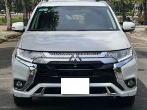 Xe Mitsubishi Outlander 2.0 CVT 2023