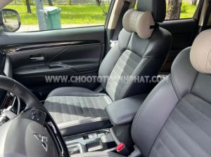 Xe Mitsubishi Outlander 2.0 CVT 2023