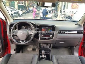 Xe Mitsubishi Outlander 2.0 CVT 2023