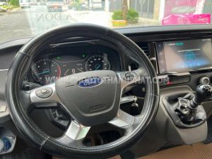 Xe Ford Transit Tiêu chuẩn 2022