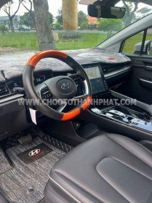 Xe Hyundai Custin Cao Cấp 2.0T 2024