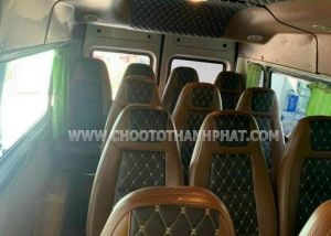 Xe Ford Transit SVP 2019
