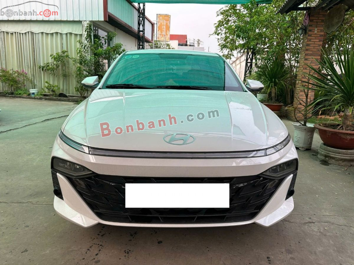 Hyundai Accent Đặc biệt 1.5 AT