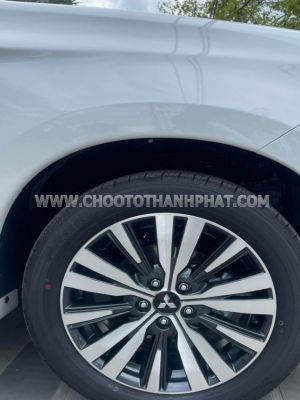 Xe Mitsubishi Outlander 2.0 CVT 2024