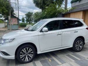 Xe Mitsubishi Outlander 2.0 CVT 2024