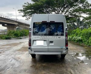 Xe Ford Transit Tiêu chuẩn 2023