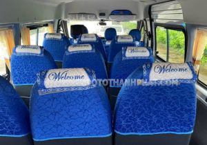 Xe Ford Transit Tiêu chuẩn 2023
