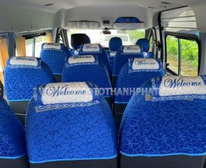 Xe Ford Transit Tiêu chuẩn 2023