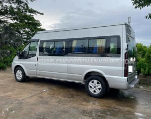 Xe Ford Transit Tiêu chuẩn 2023