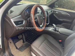 Xe VinFast Lux SA 2.0 Base 2.0 AT 2021