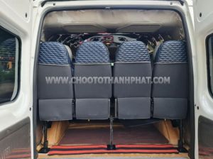 Xe Ford Transit Tiêu chuẩn 2023