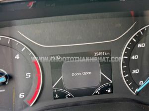 Xe Ford Transit Tiêu chuẩn 2023