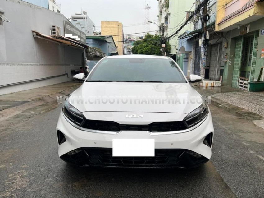 Kia K3 Premium 1.6 AT