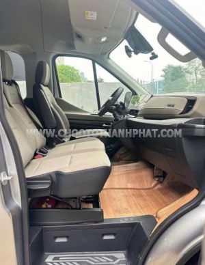 Xe Ford Transit Premium 2025