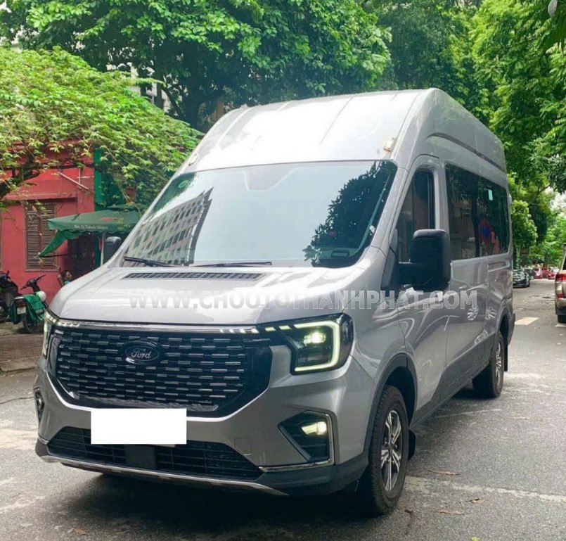 Ford Transit Premium 2025