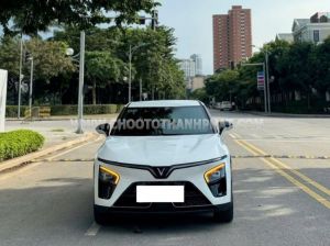 Xe VinFast VF7 Eco 2025