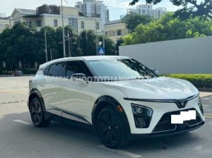 Xe VinFast VF7 Eco 2025