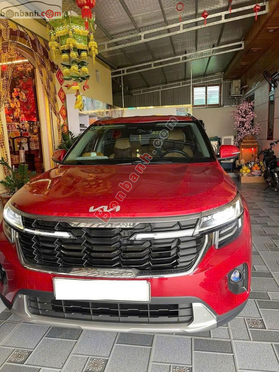 Kia Seltos Luxury 1.5 AT