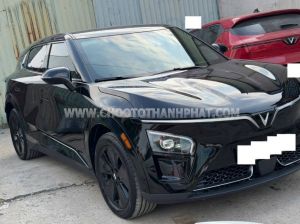 Xe VinFast VF7 Eco 2025