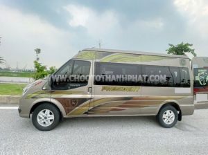 Xe Ford Transit Tiêu chuẩn 2022