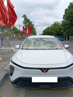 Xe VinFast Limo Green AT 2026