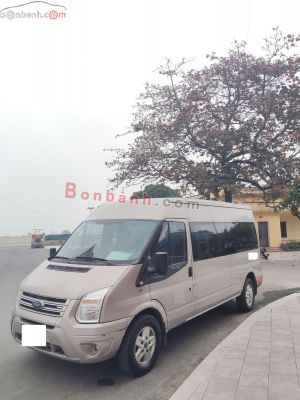 Xe Ford Transit SVP 2019