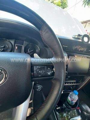 Xe Toyota Fortuner 2.4G 4x2 AT Legender 2021