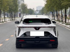 Xe VinFast VF7 Plus AWD 2026