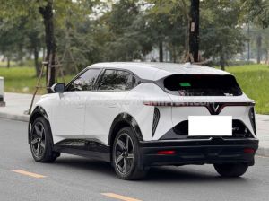 Xe VinFast VF7 Plus AWD 2026