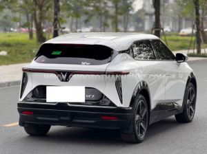 Xe VinFast VF7 Plus AWD 2026