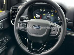 Xe Ford Everest Platinum 2.0L 4x4 AT 2025