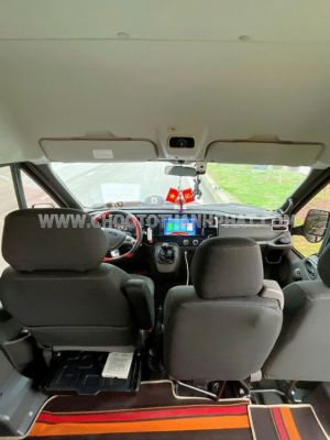 Xe Ford Transit Tiêu chuẩn 2022