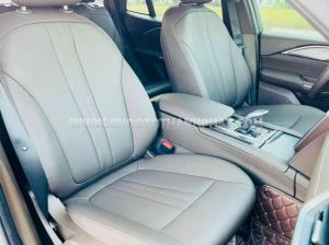 Xe VinFast Lux SA 2.0 Plus 2.0 AT 2019