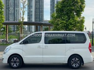 Xe Hyundai Grand Starex 2.4 AT 2016