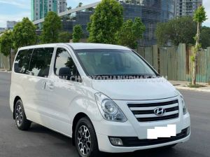 Xe Hyundai Grand Starex 2.4 AT 2016