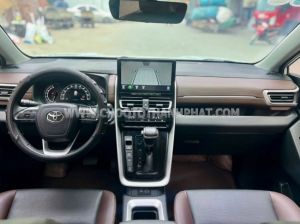 Xe Toyota Innova Cross 2.0 CVT 2024