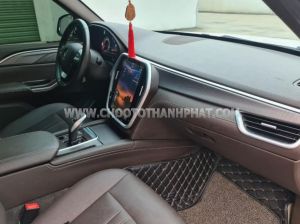 Xe VinFast Lux SA 2.0 Base 2.0 AT 2019