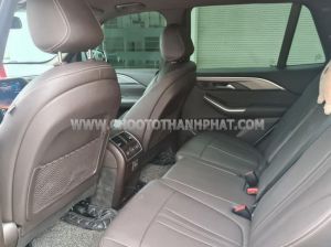 Xe VinFast Lux SA 2.0 Base 2.0 AT 2019