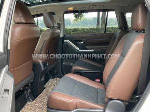 Xe Toyota Innova Cross HEV 2.0 CVT 2025
