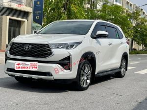 Xe Toyota Innova Cross HEV 2.0 CVT 2025