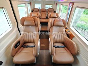 Xe Ford Transit Limousine 10S 2025