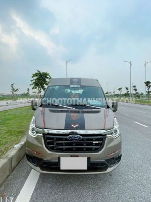 Xe Ford Transit Tiêu chuẩn 2022